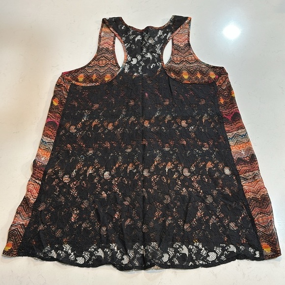 Multicolor Patterned Women's Top - Size Large - Picture 4 of 11
